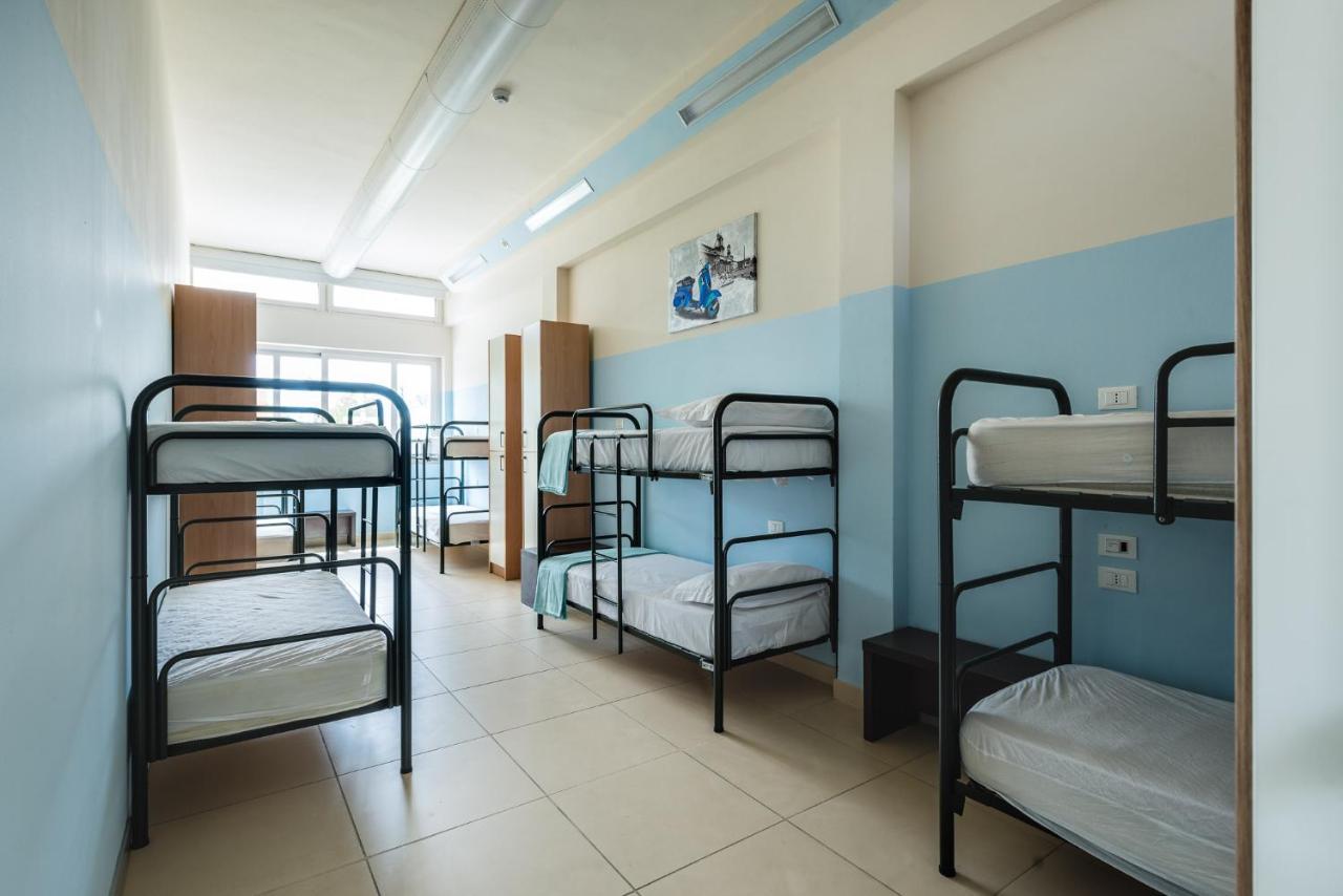 Eliopoli Beach Hostel & Restaurant 티레니아 외부 사진