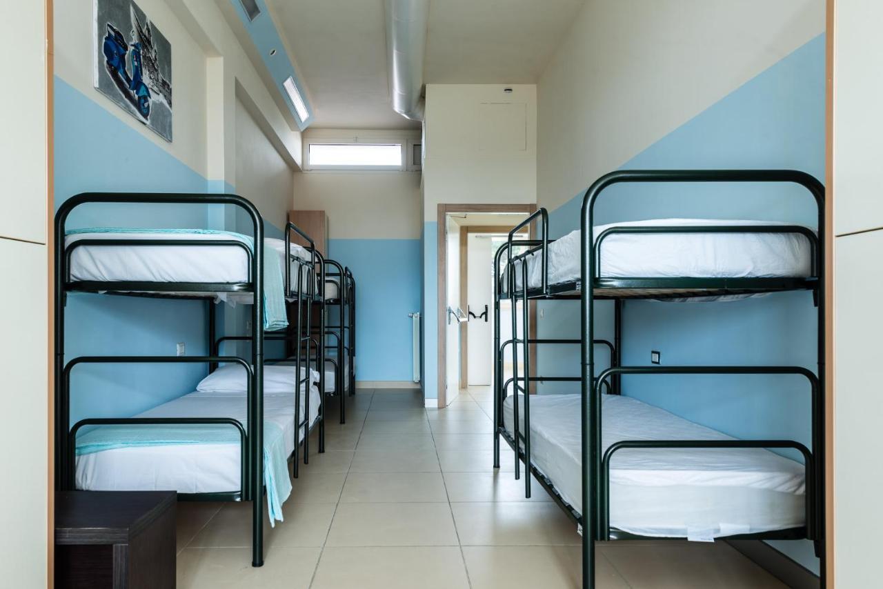 Eliopoli Beach Hostel & Restaurant 티레니아 외부 사진