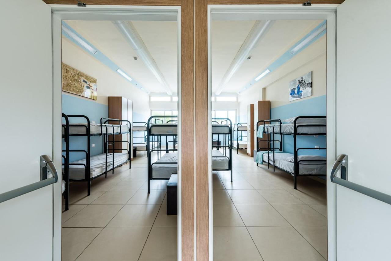 Eliopoli Beach Hostel & Restaurant 티레니아 외부 사진